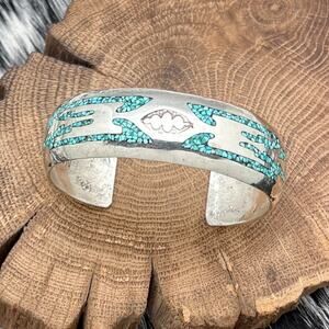 DELVIN NELSON Navajo Sterling Silver & Turquoise Chip Inlay Cuff Bracelet Stamps
